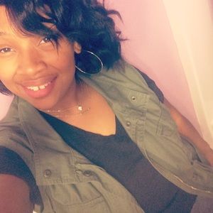 Meet your Posher, Jasmine