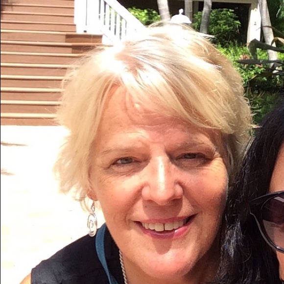 Meet your Posher, Eileen - Picture 1 of 1