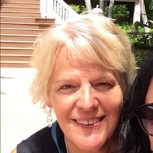 Meet your Posher, Eileen