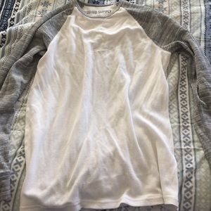 Men's Size Large long sleeve tee
