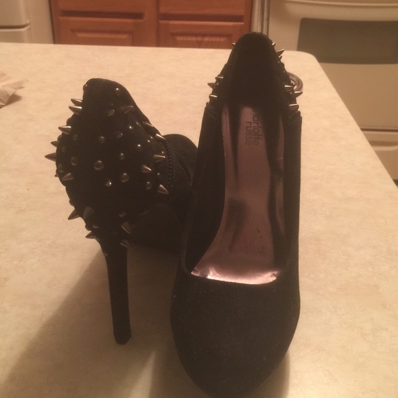 Black spike heel great shape like new