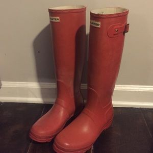 RED Hunter Rain Boots!! ❤️