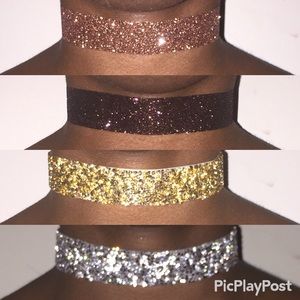 A set of 4 unique chokers