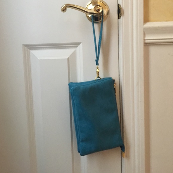Blue clutch