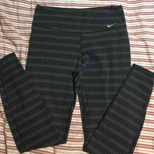 Nike leggings