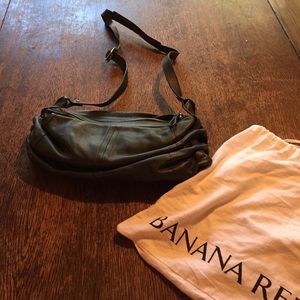 Banana republic leather purse. Nwt