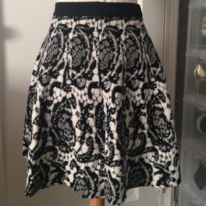 DKNY WOOL JACQUARD FLARE SKIRT