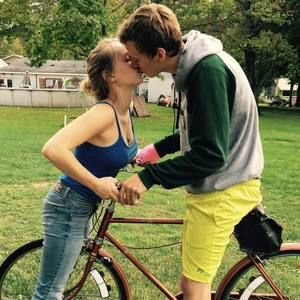 Meet your Posher, Cristina