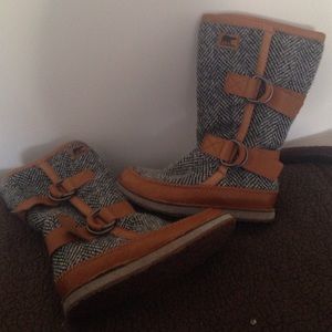 Sorel Tweed boot