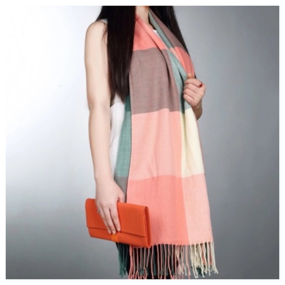 ✨HP✨ Blanket Scarf Pink Green Plaid Shawl Wrap - Picture 2 of 4