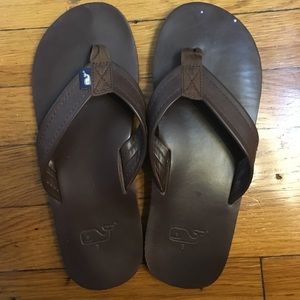 Vineyard vines leather Flip flops