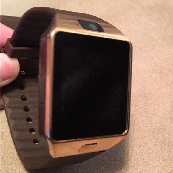 Sold** gold Bluetooth SmartWatch Android w/ camera - Picture 3 of 4