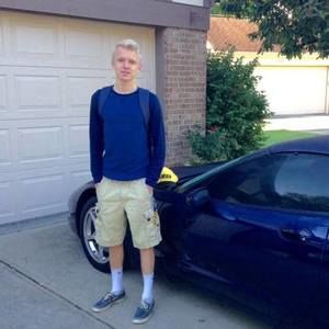 Meet your Posher, Collin