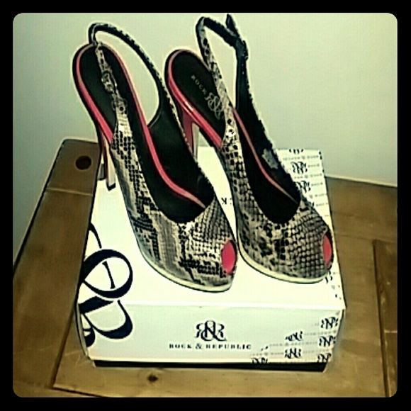 Rock & Republic Snake Skin Heels