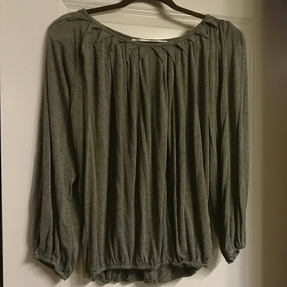 Studio M Top