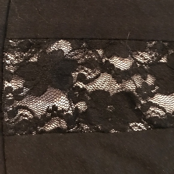 Black and lace dress - Picture 2 of 3