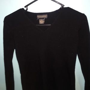 BANANA REPUBLIC CASHMERE SWEATER
