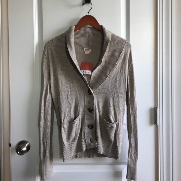 Adorable Mossimom sweater NWT - Picture 1 of 2