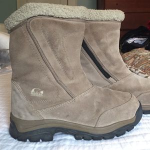 Sorel size 9 (eur 40) calf-high boots