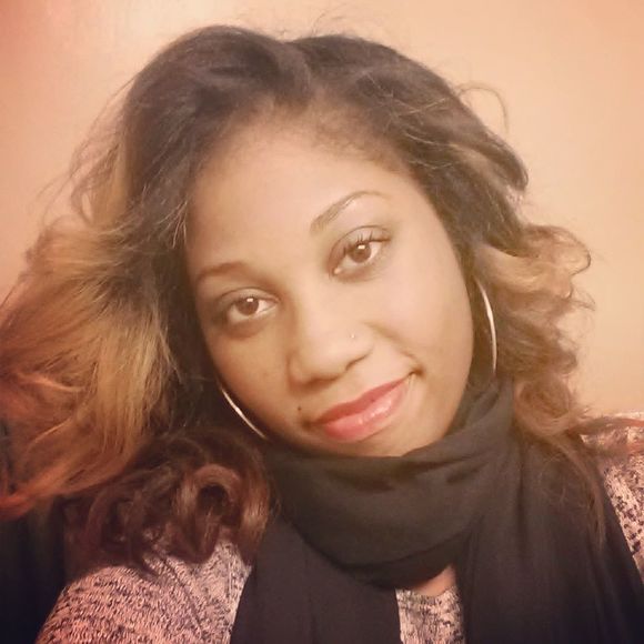 Meet your Posher, Erin - Picture 1 of 1