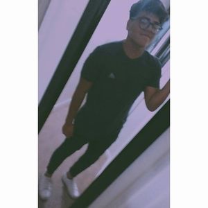 Meet your Posher, Andres