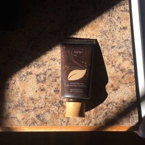 Tarte Amazonian clay fair sand
