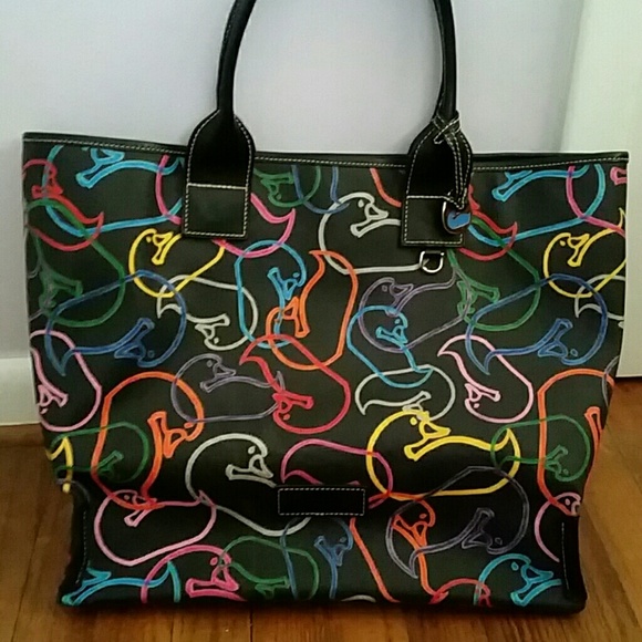 DOONEY and BOURKE LARGE TOTE/PURSE