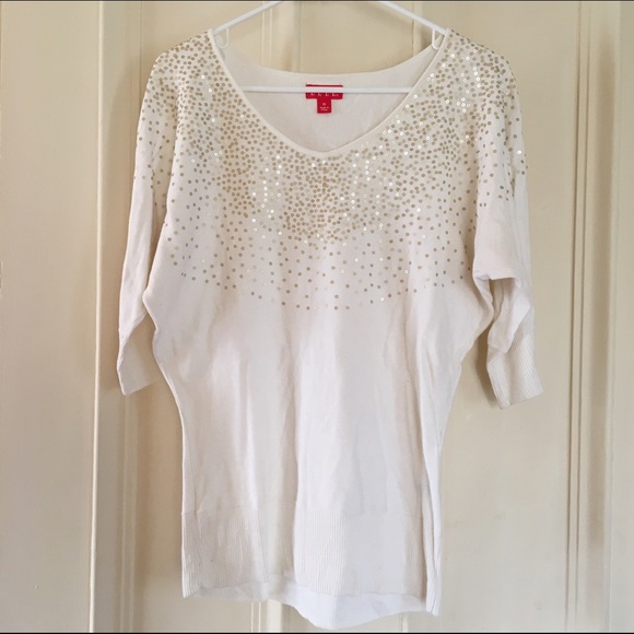 Elle Holiday Sweater