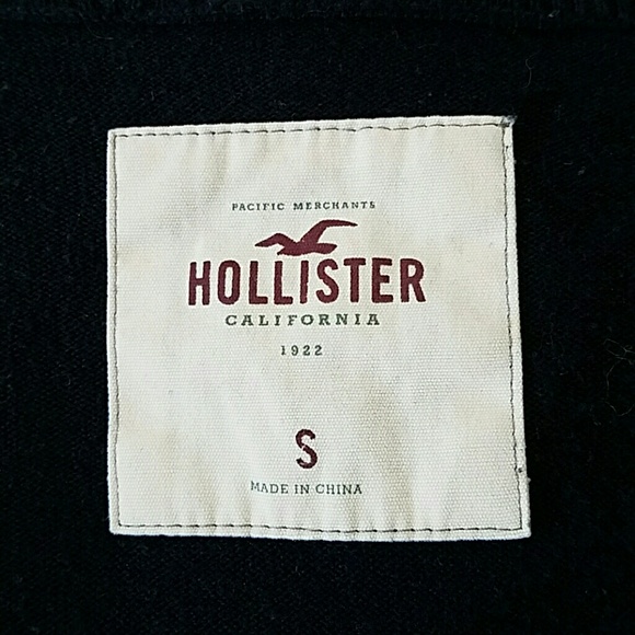 Hollister 3/4 sleeve sweater - Picture 2 of 4