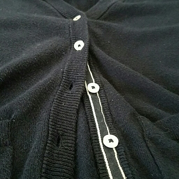 Hollister 3/4 sleeve sweater - Picture 3 of 4