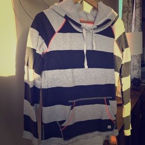 Billabong pull over hoodie