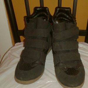WOMEN SNEAKER WEDGES