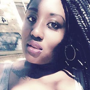 Meet your Posher, Corinna