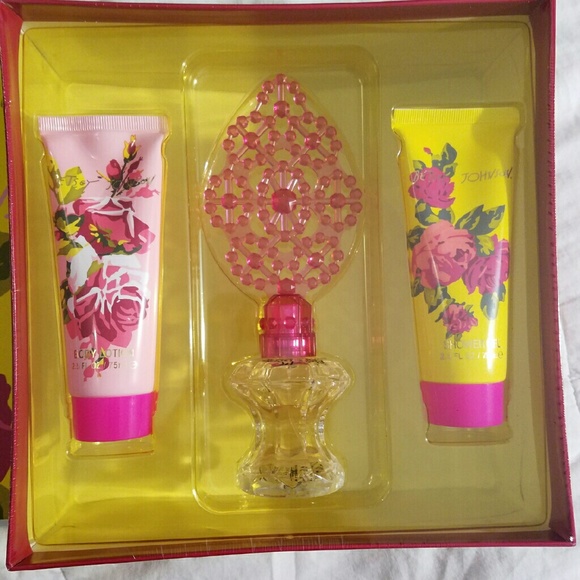 Betsy Johnson Fragrance Collection