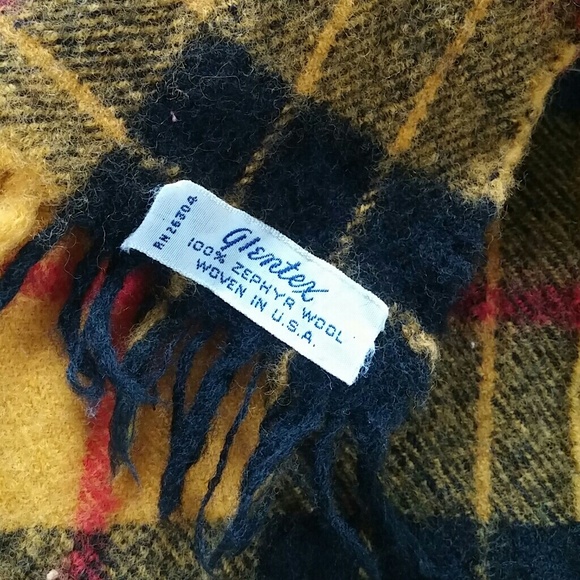 Glentex wool scarf - Picture 3 of 3
