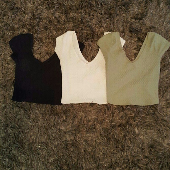 Nwot Hollister crop tops