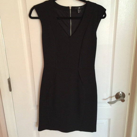 Little black dress - Picture 1 of 2