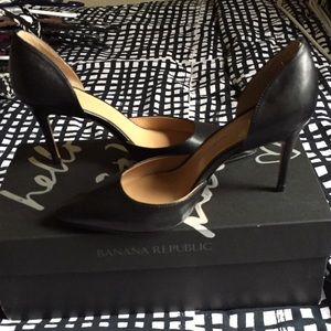 NWOT // Banana Republic D'orsay Pumps