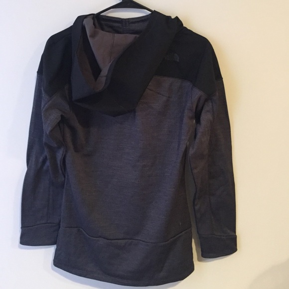 Northface hooded sweatshirt - Picture 2 of 3