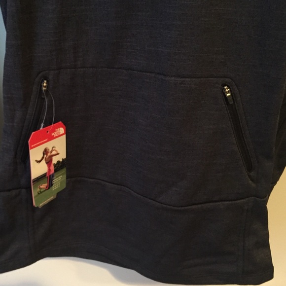 Northface hooded sweatshirt - Picture 3 of 3