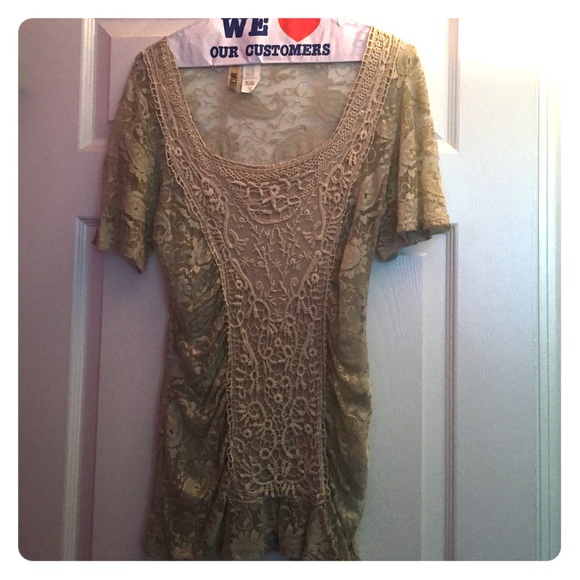 Paisley lace short sleeve shirt