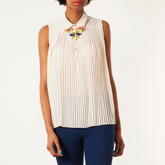 Topshop Crepe Blouse - Picture 2 of 5