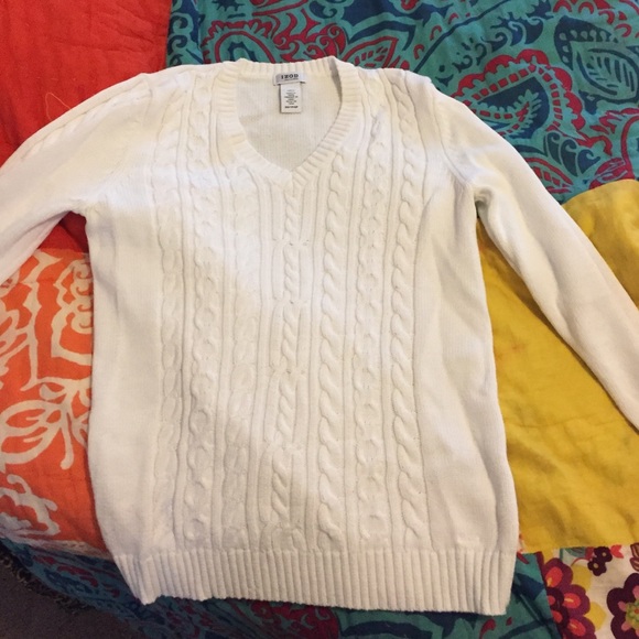 White IZOD v neck sweater! New! Never worn! - Picture 1 of 2