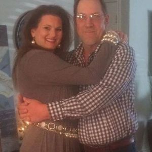 Meet your Posher, Mona