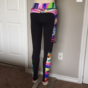 Trina Turk Multicolored Leggings small