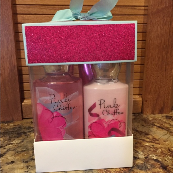 Bath and Body Works gift set. Pink chiffon scent