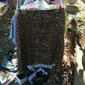 East 5th. Pencil skirt. Size 14 Leopard print