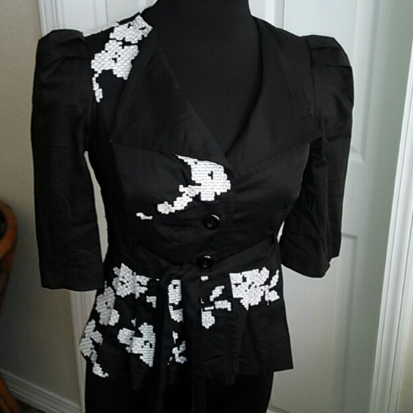 Elevenses Fitted Blazer