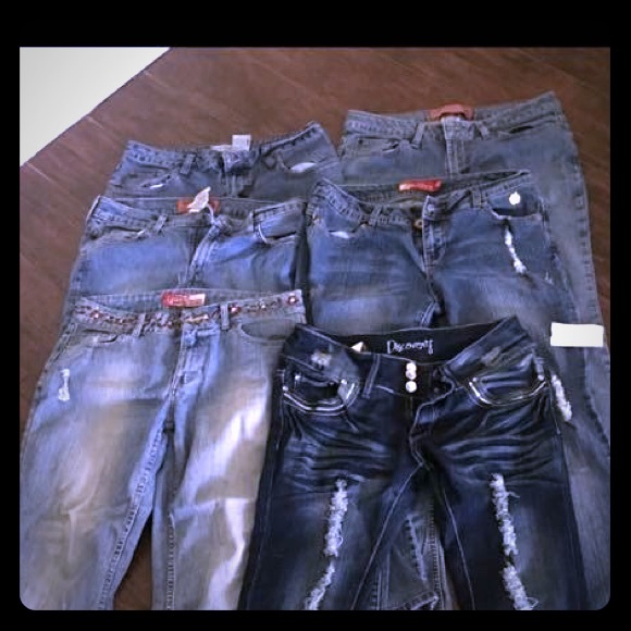 💙 6 pair of size 9 jeans sold as lot!! Deal steal