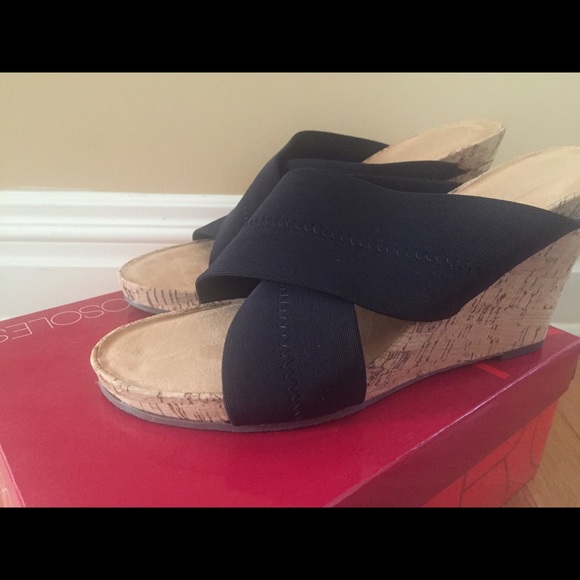 Aerosoles party plush wedges, size 11